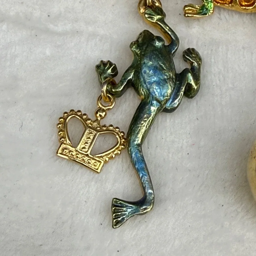 Vintage Kirks Folly Frog Prince Brooch Gold Tone Enamel Rhinestone Signed